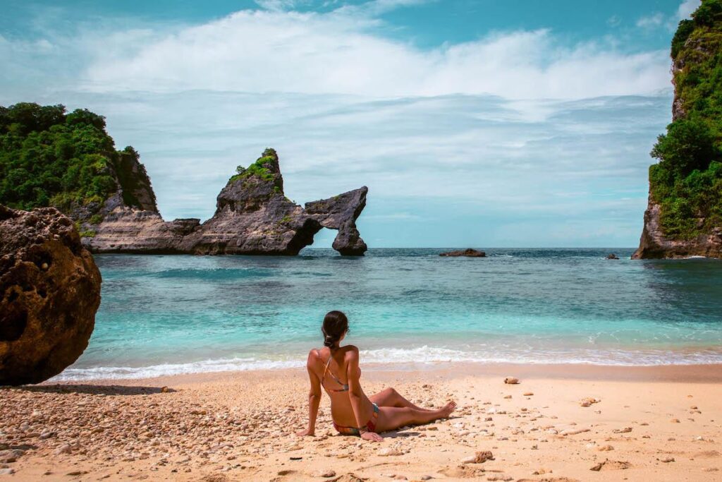 atuh beach nusa penida 1 day tour package affordable cheap tour agent in bali
