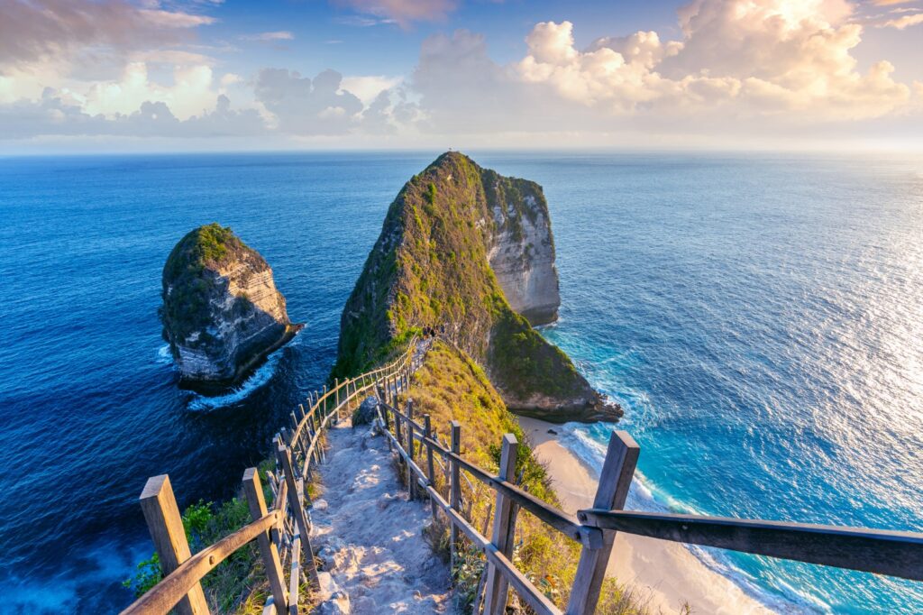 kelingking beach in nusa penida island, bali in indonesia.